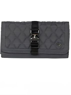 LUG Throttle Classic Quilted Wallet With Buckle Closure